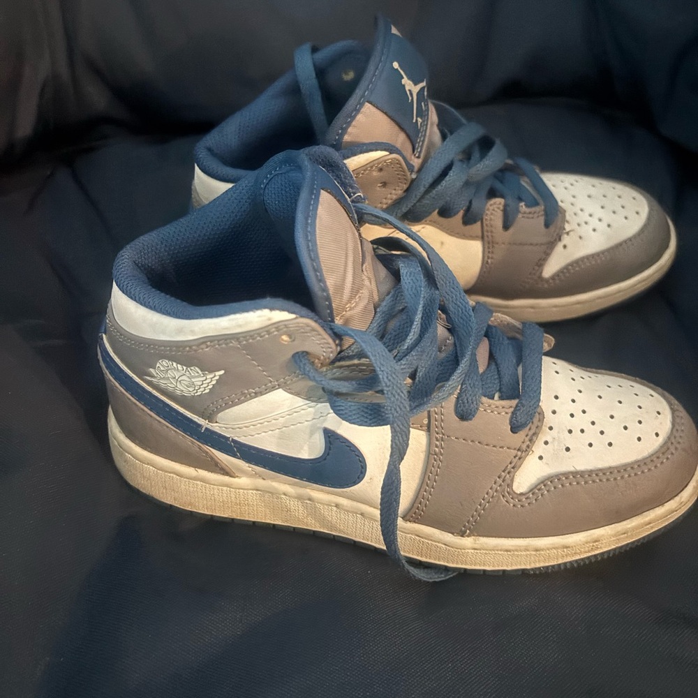 Nike Air Jordan Mid Sneakers - Navy and White